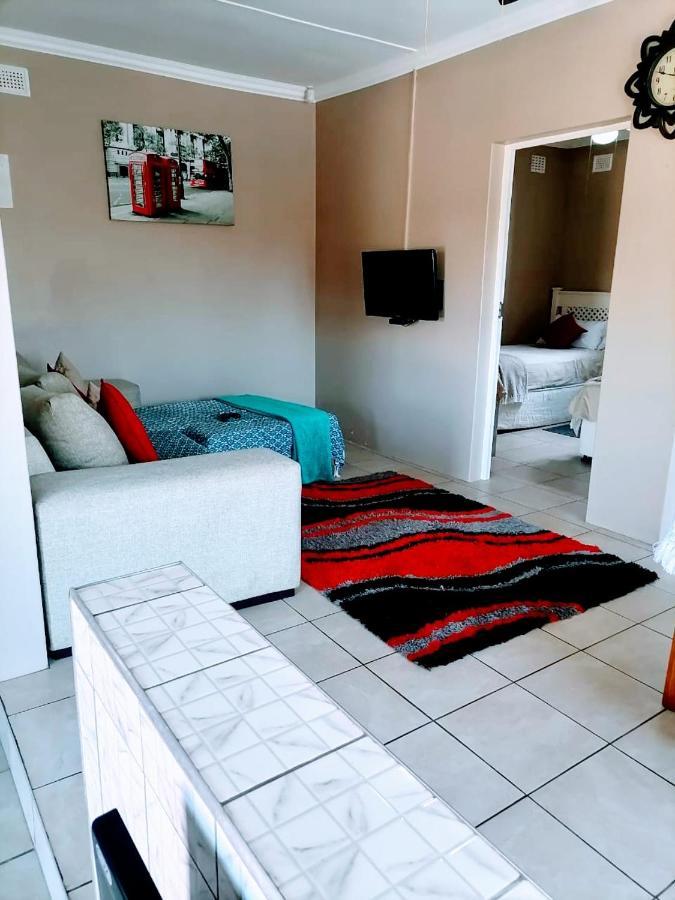 Poolside Guest House Port Shepstone Cameră foto