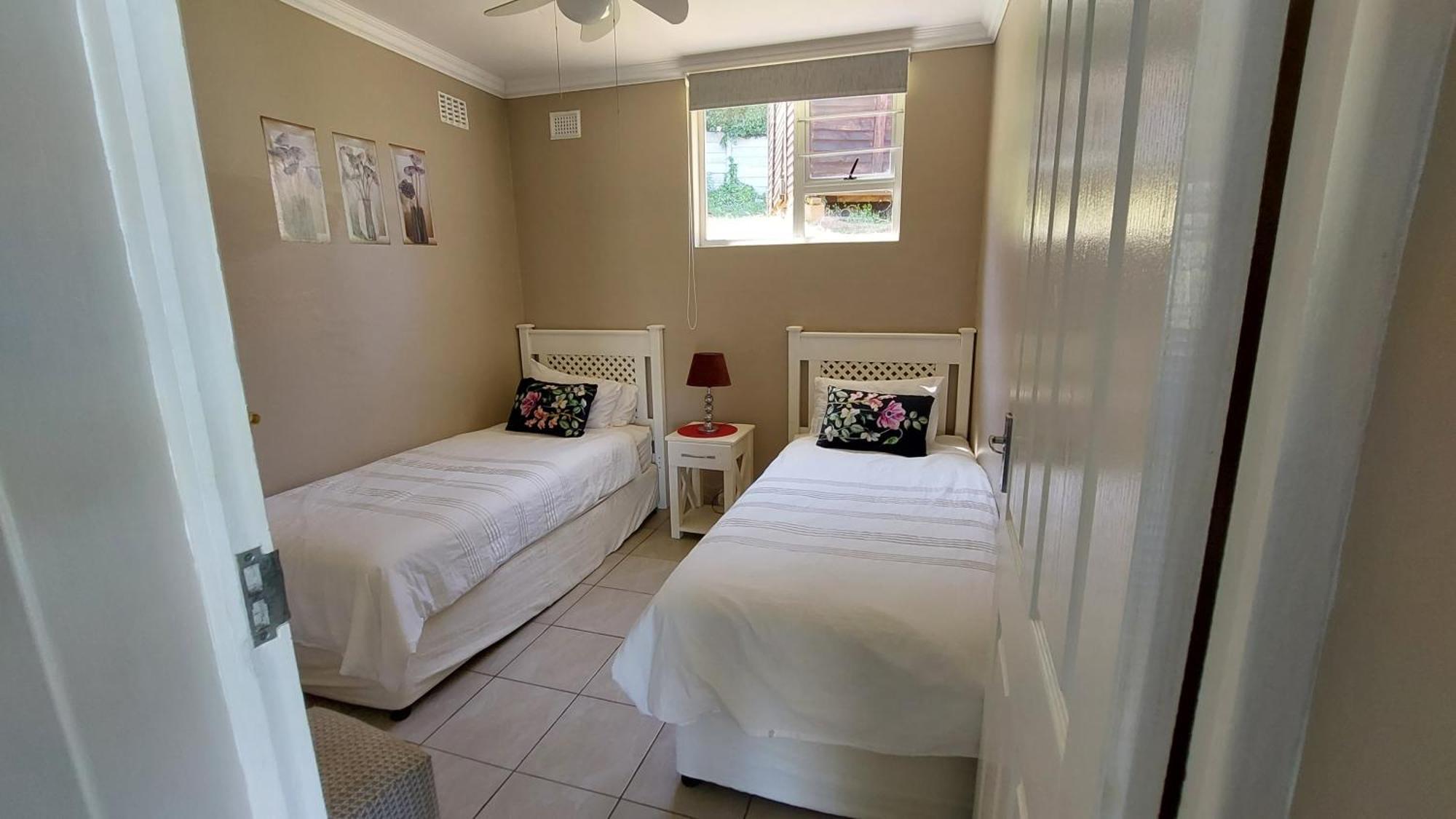 Poolside Guest House Port Shepstone Exterior foto